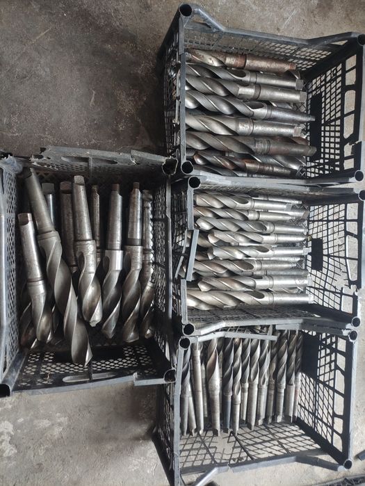 Сверла,плашки,метчики