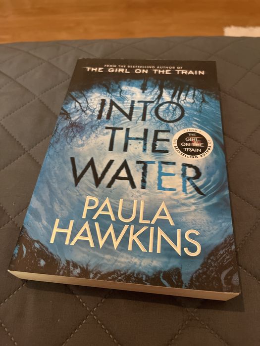 Into the water, Paula Hawkins
