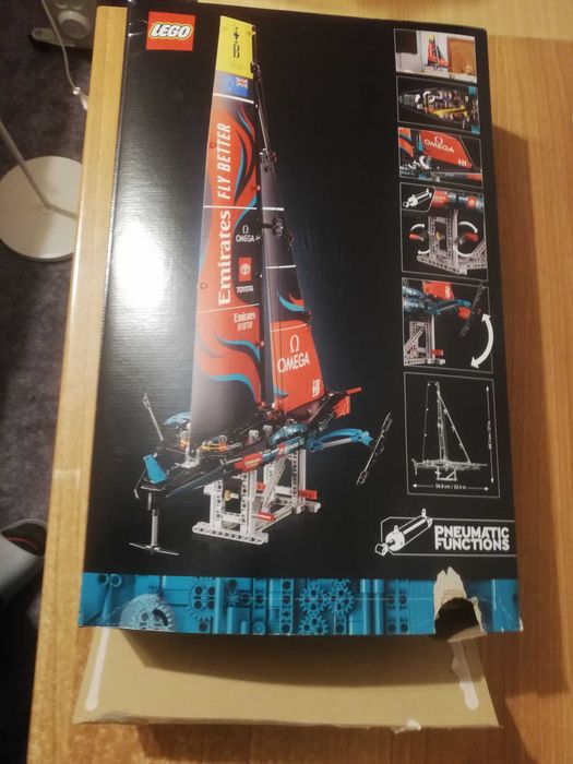LEGO Technic Jacht Emirates New Zealand Lublin • OLX.pl