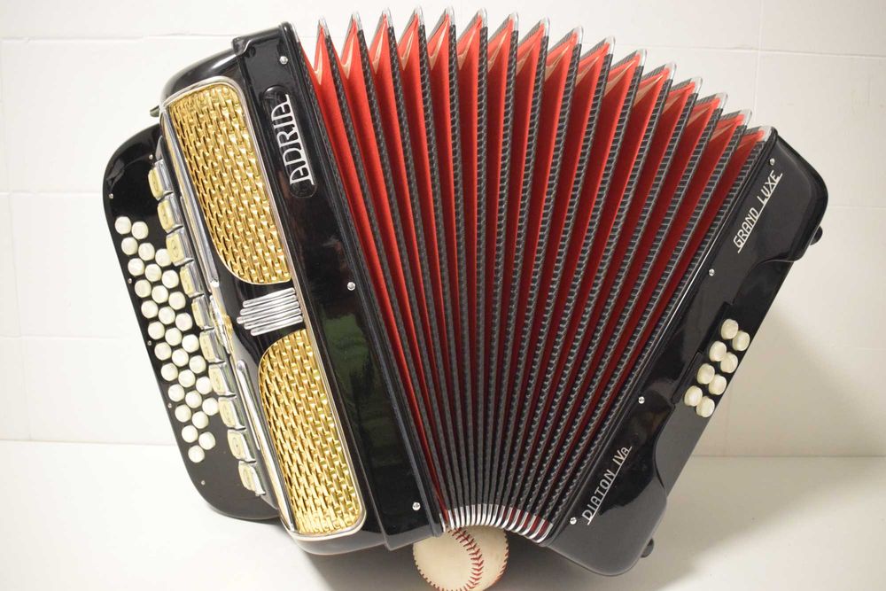 Concertina Adria Diaton IVA 4 voz.  Do