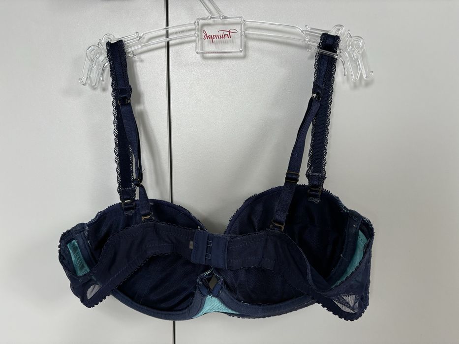 Biustonosz 75B atmosphere