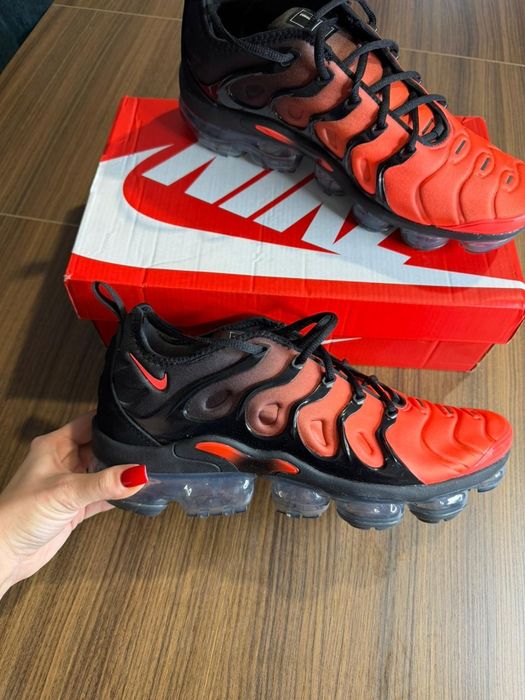 Кросівки Nike Air VaporMax Plus