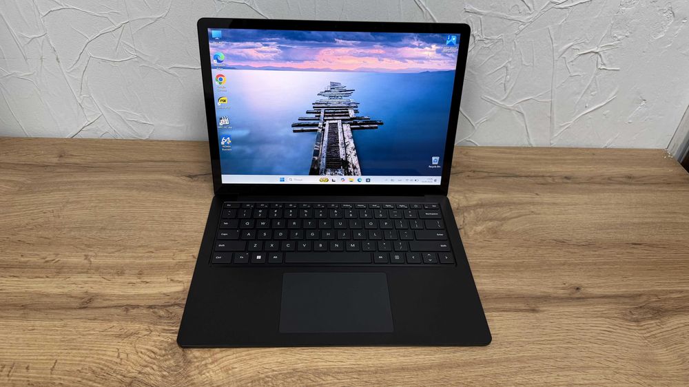 Microsoft Surface Laptop 5 — Intel Core i7-1255U, 16 ГБ RAM, 512 ГБ SSD