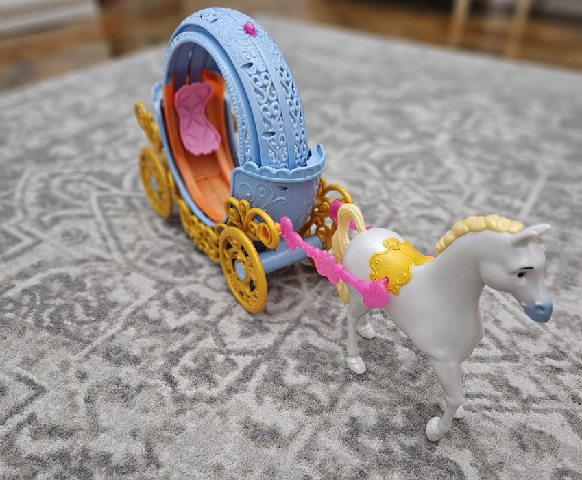 Carruagem e Cavalo da Barbie Cinderela Original da Hasbro
