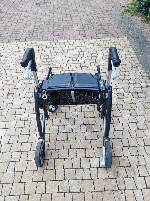 Chodzik, balkonik, rollator