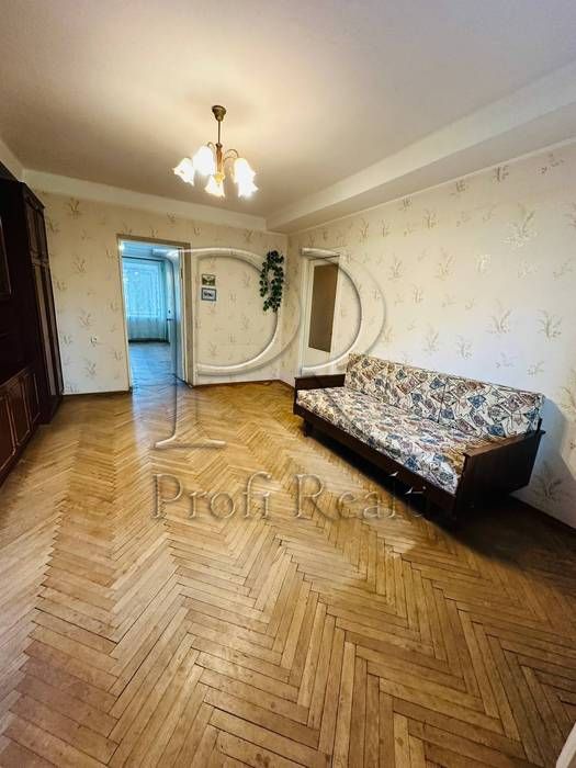Продаж 2к квартири. м. Лівобережна. Русанівка. Ентузіастів 15.