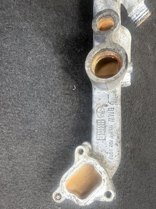 Tubo de refrigeração BMW M62 – Ref. OEM 11 53 7 022 200