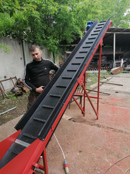 Шнековий погрузчик (навантажувач, конвейєр, зернометач, гнучкий) зерна