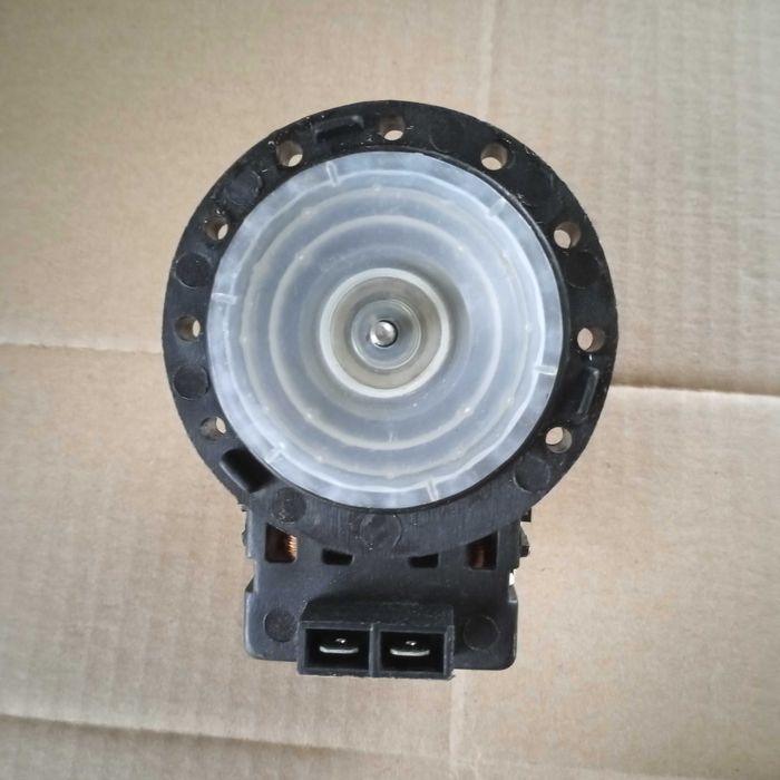 Помпа/насос для пральної машини напівавтомат Saturn. Без крильчатки.