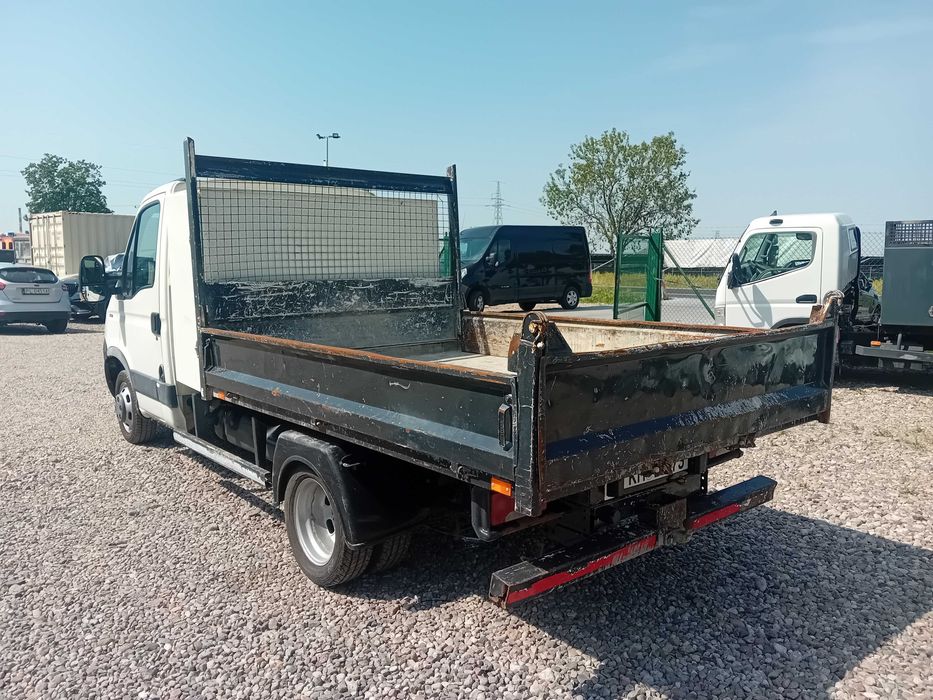Wywrotka na wynajem dmc 3500 kg na prawo jazdy kat B