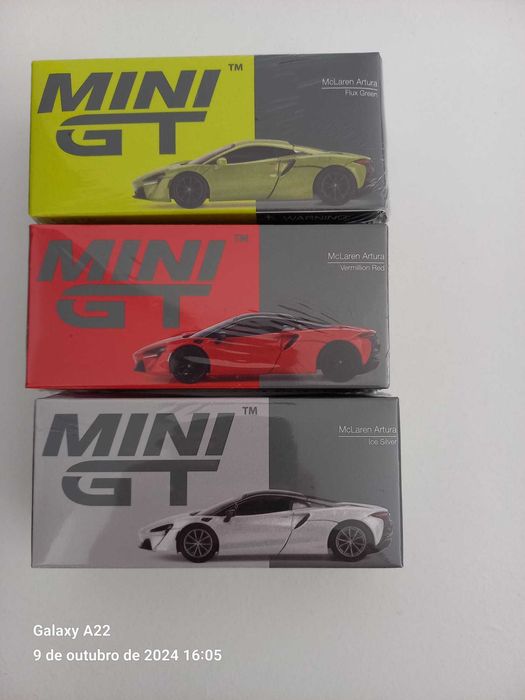 Mini GT 1/64 Miniaturas Colecionáveis Diecast - Varios Modelos