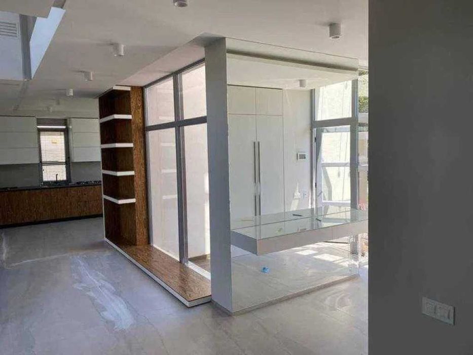 LUXURY VILLA с бассейном Рядом море Совиньон 1 Видео! Большой выбор!