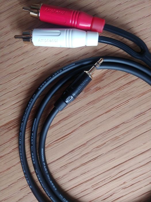 Mogami 2893 jack 3.5mm 2rca Amphenol 1m