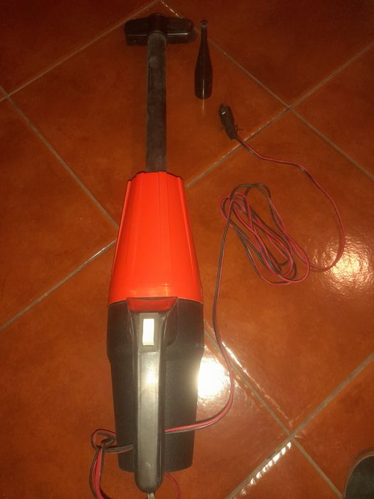 Aspirador portátil para automóvel