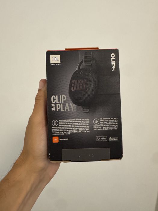 Нова Колонка JBL Clip 5