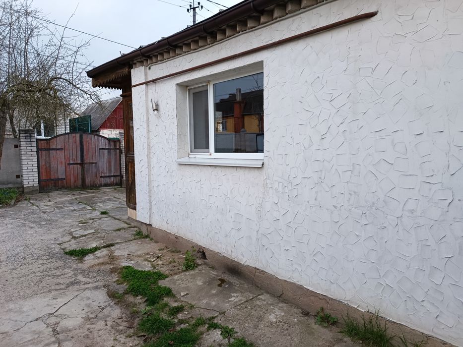 Частина будинку Короленка  на короткий термин 1-2 місяць