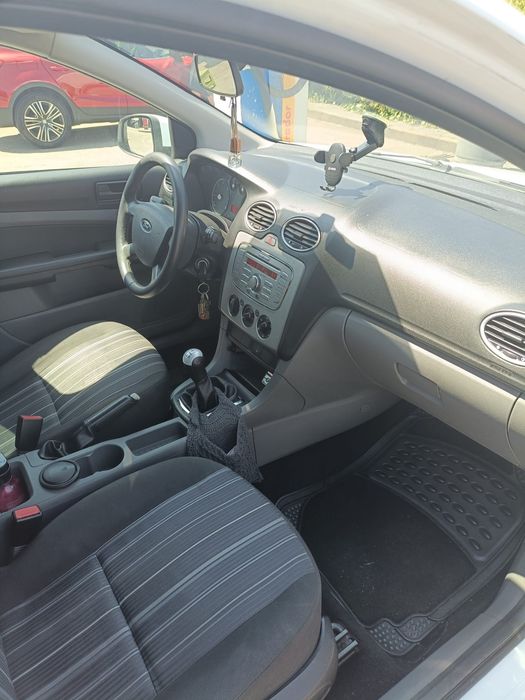 Ford Focus 1.6 TDCi – 2008 – Gasóleo Vendo Ford Focus em bom estado