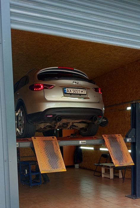 Продам Infiniti fx35