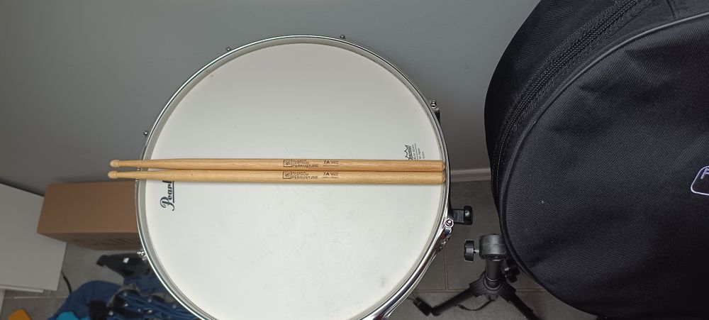 Profesjonalny zestaw do grania na perkusji Pearl