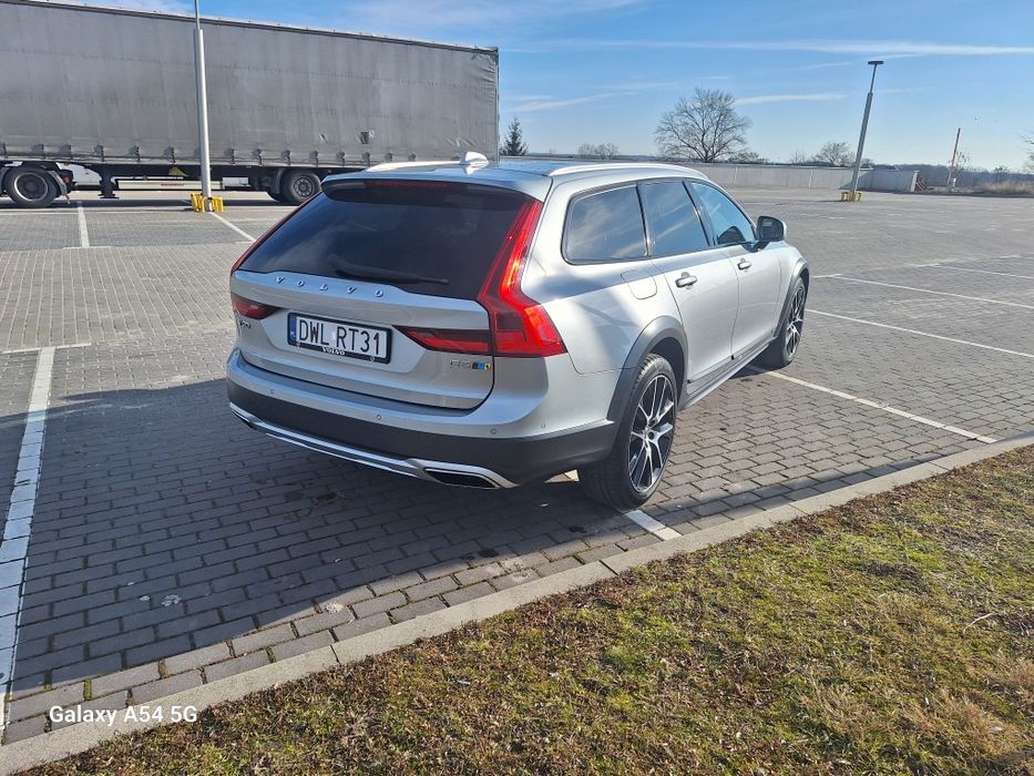 Volvo V90 Cross Country D5 ZAMIANA