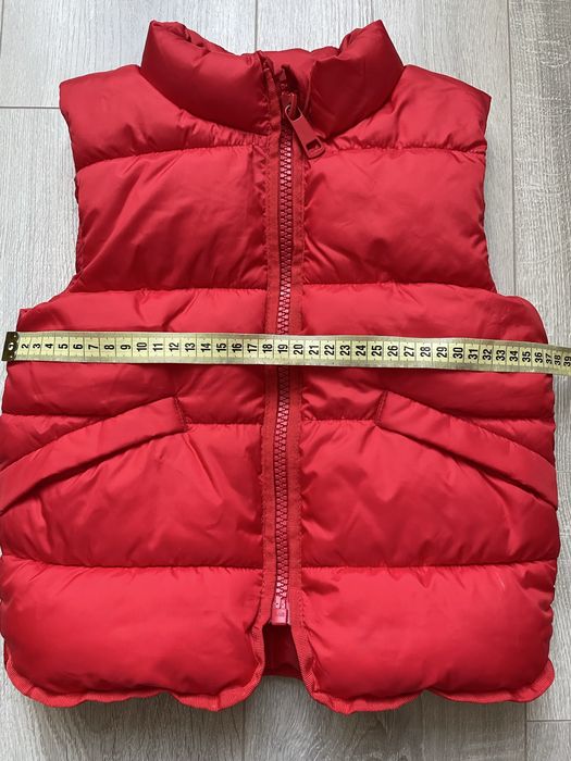 Продам дитячу жилетку H&M 98/104