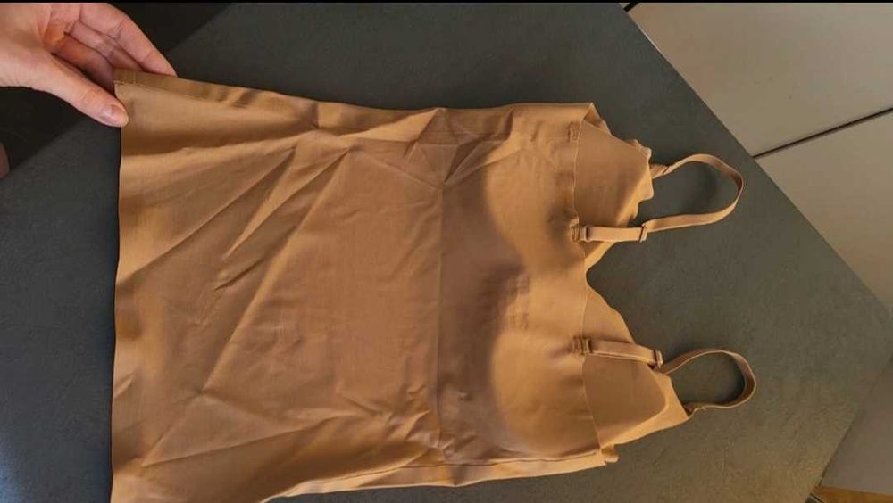 Безшовна майка з бюстгальтером push up