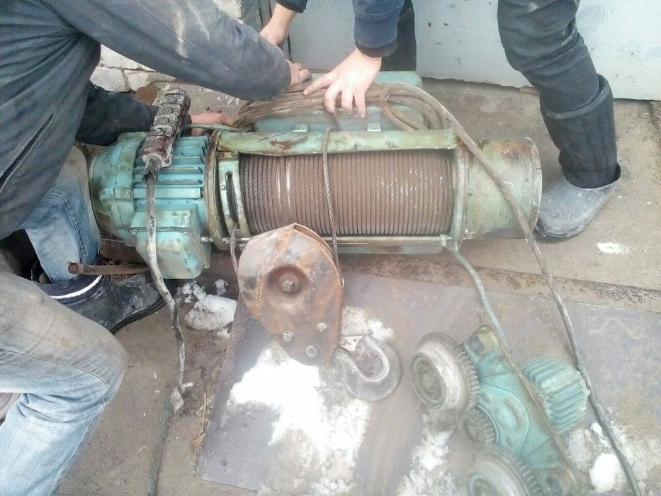 Эл.двигатель передвижения подъёма тельфера 1 2 т кран балки