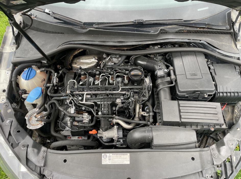 Двигатель VW Tiguan Passat Golf Audi Skoda 1.6tdi CAY CAYC