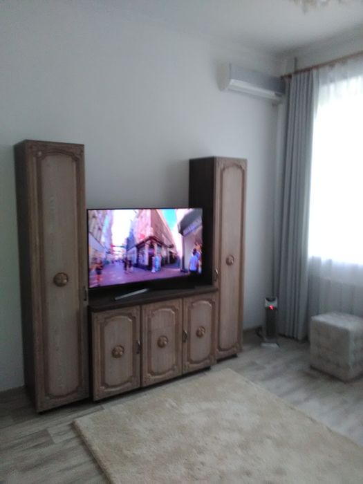 Продам стенку и новый телевизор "Sаmsunq"sunq" Срочноmsun