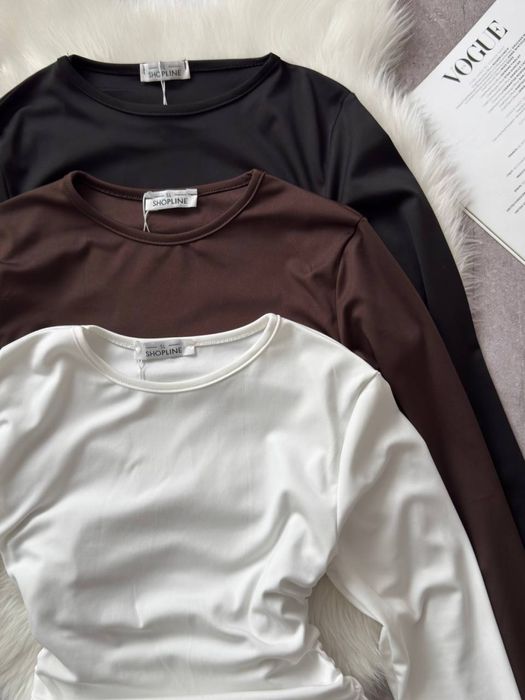 Топ з довгим рукавом із воланами