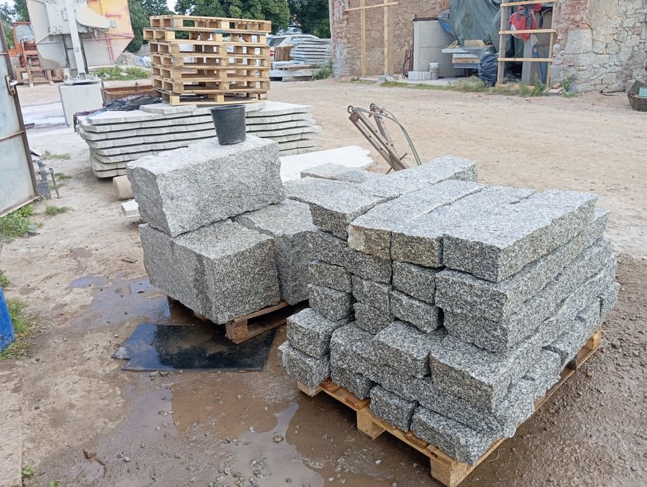 Mar -Granit. Producent kostki granitowej elementów ciętych surowo lupa