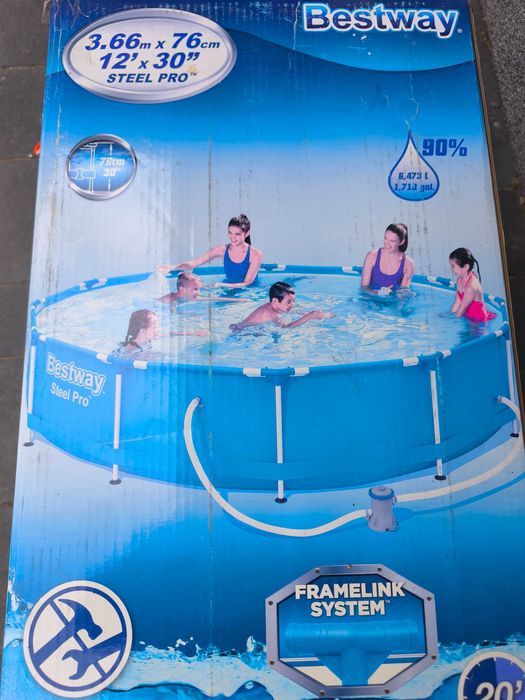 Basen ogrodowy stelażowy