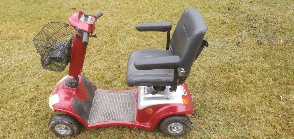 Wózek inwalidzki elektryczny