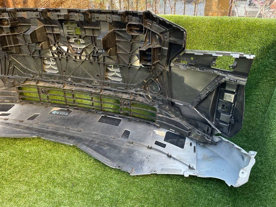 Audi Q4 E-tron 89A бампер передній S-line +спойлер +решітка