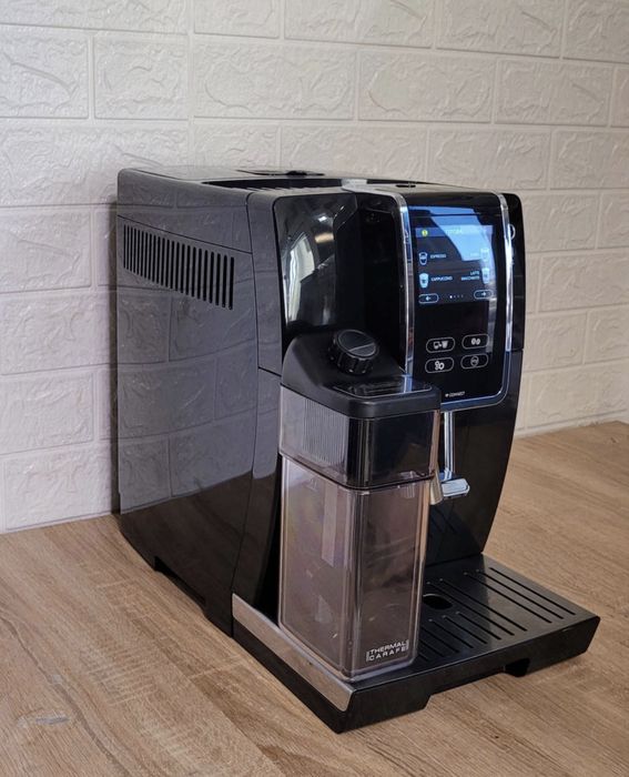 Кавомашина DeLonghi Dinamica Plus