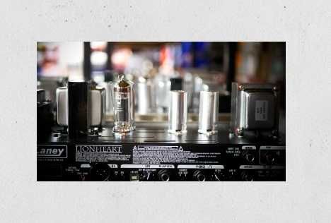 Amplificador Laney Lionheart L20H Handmade (UK)