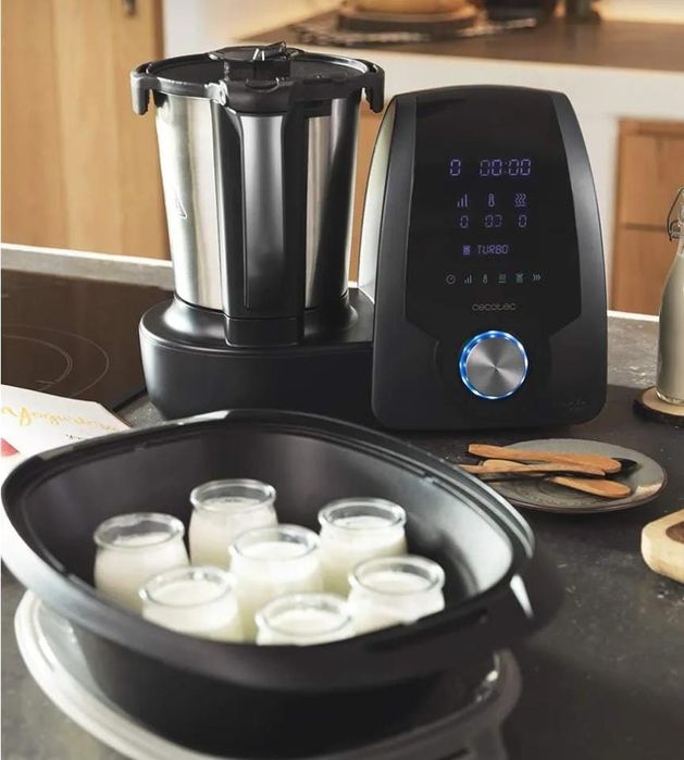 Robô de cozinha semi novo Cecotec