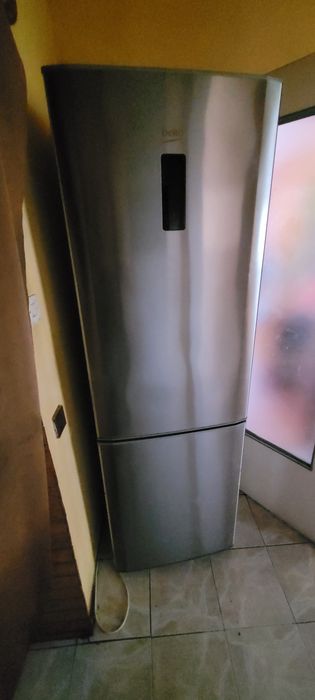 Lodówka no Frost bez rozmrażania srebrna inox Beko 180cm uszkodzona