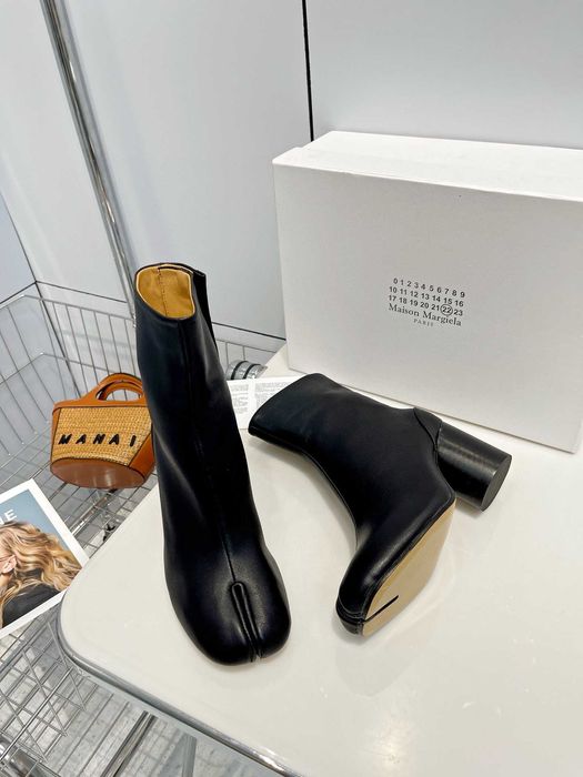 Margiela skórzane MM6 botki z rozciętym palcem 5.5cm r.38