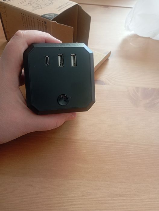 Adapter do gniazdka 7w1