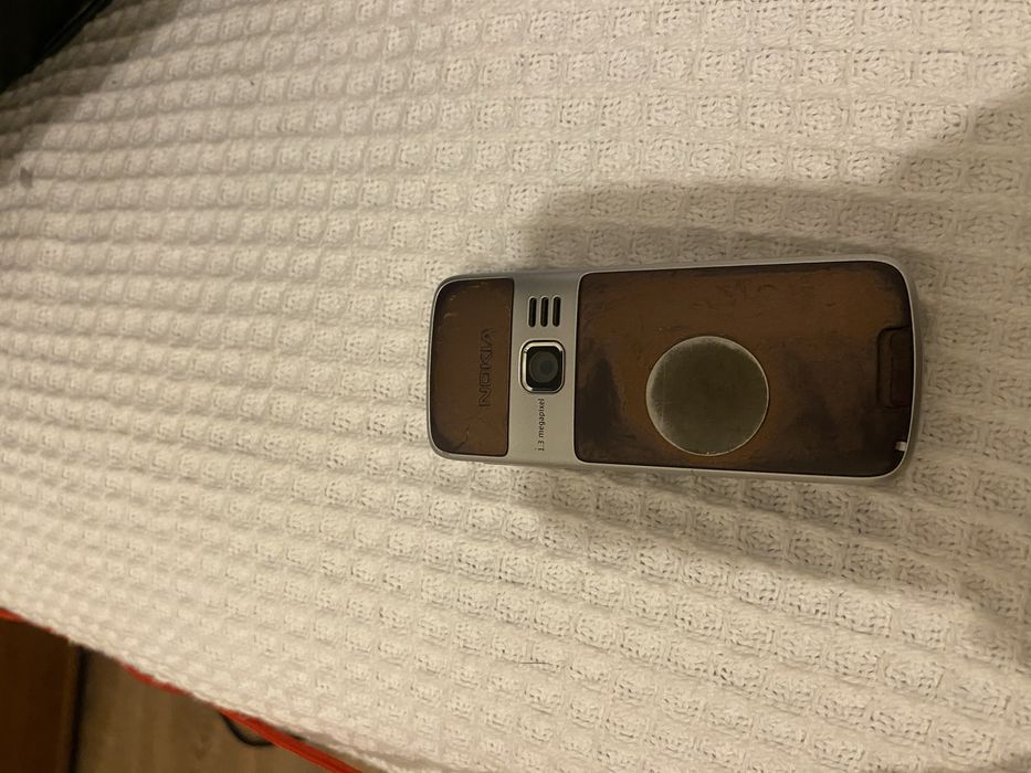 Varios Telemóveis antigos a funcionar e bateria nokia