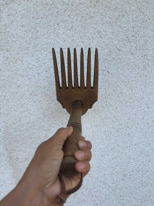 Gadanho pequena com 3 dentes