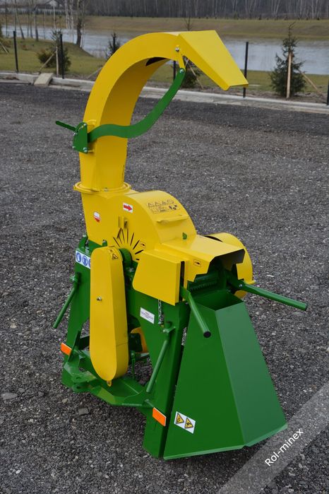 Rozdrabniacz do gałęzi Rębak ogrodowy Selmar Transport