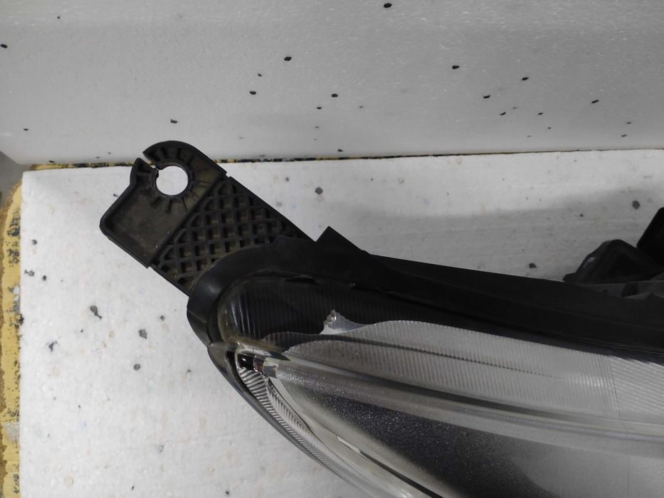lampa prawa ford focus mk3 lift f1eb-13w029-ae rok 2014-