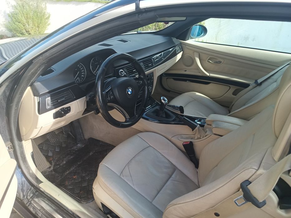 BMW 320 d modelo E93