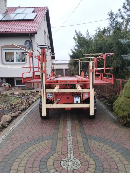 Platforma sadownicza samojezdna