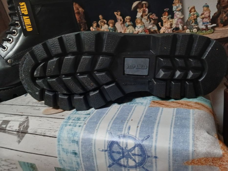 Botas biqueira de aço em pele n 43