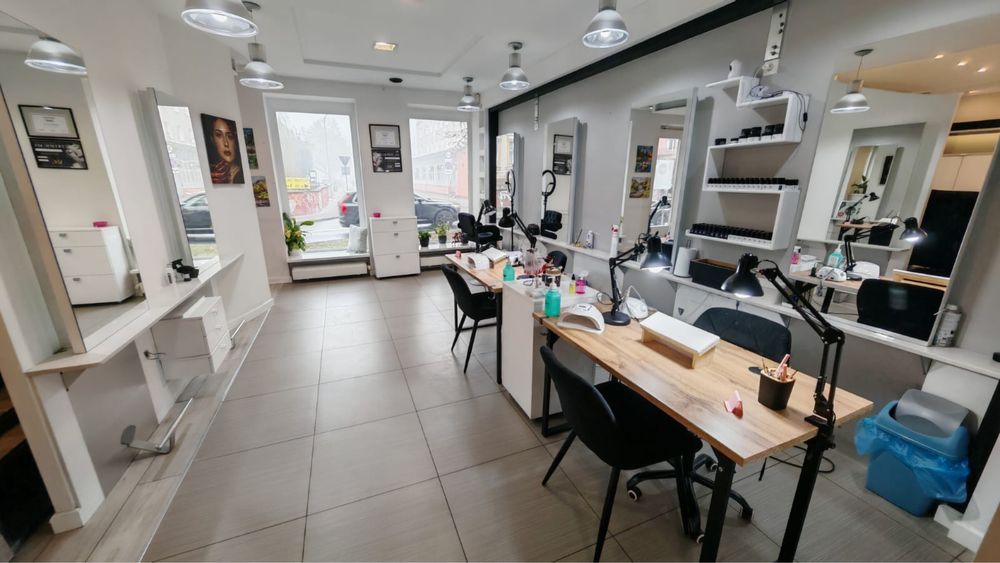 Salon kosmetyczny (wyposazony)