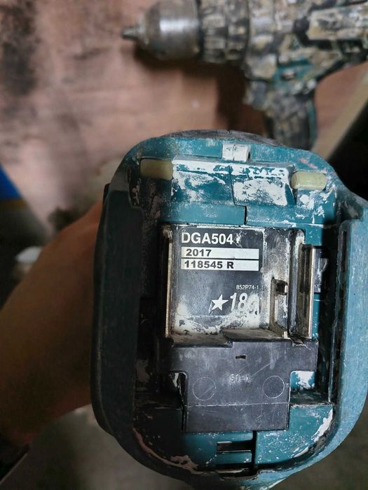 Elektronarzędzia Makita Uszkodzone na części