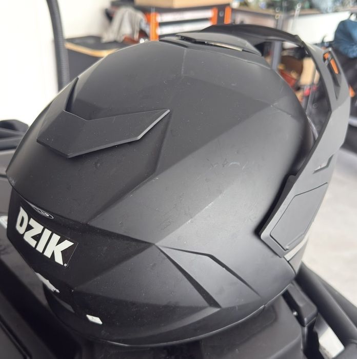 Kask HJC i80 czarny mat